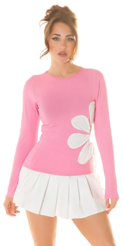 Flower-Power Shirt, figurschmeichelnder Schnitt mit Cutout