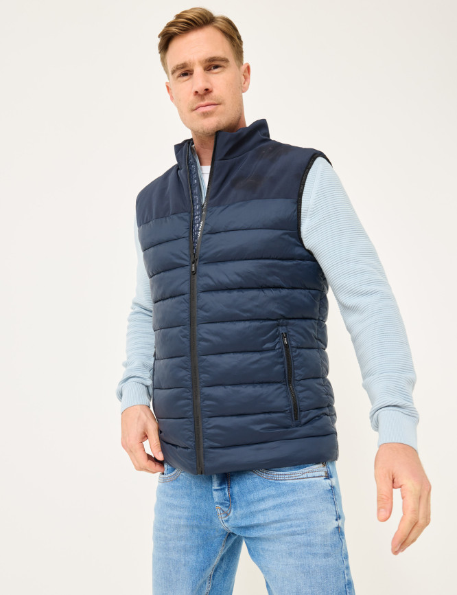 Lightweight Vest in Material Mix