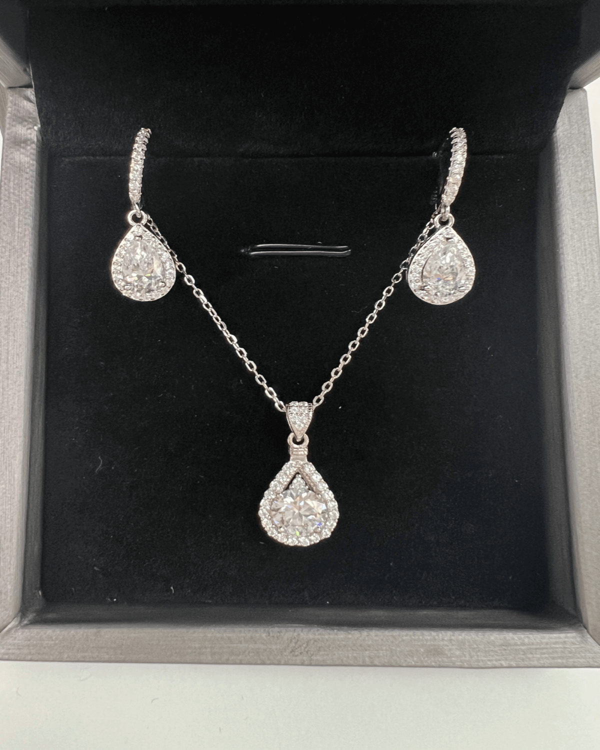 Diamond Necklace Earrings Bundle Set - Teardrop Pear