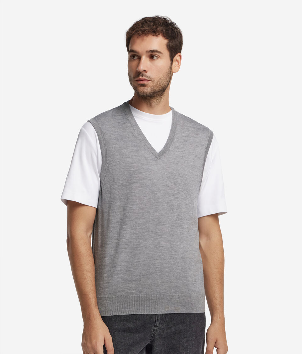 Ultrafine Cashmere V-Neck Vest
