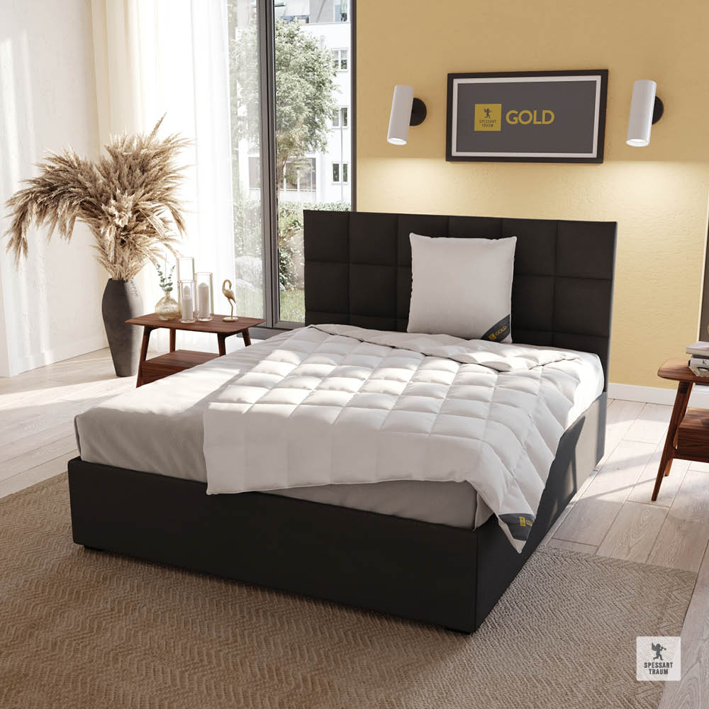 Goose Down Duvet Gold | Spessarttraum - Extra Light / 135x200